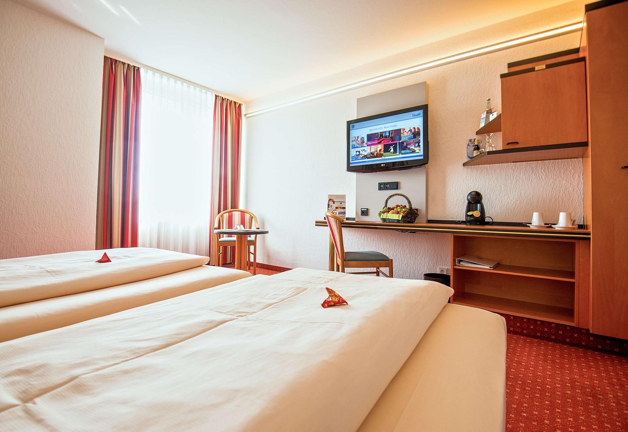 Best Western Plus Palatin Kongresshotel วีสล็อค ภายนอก รูปภาพ
